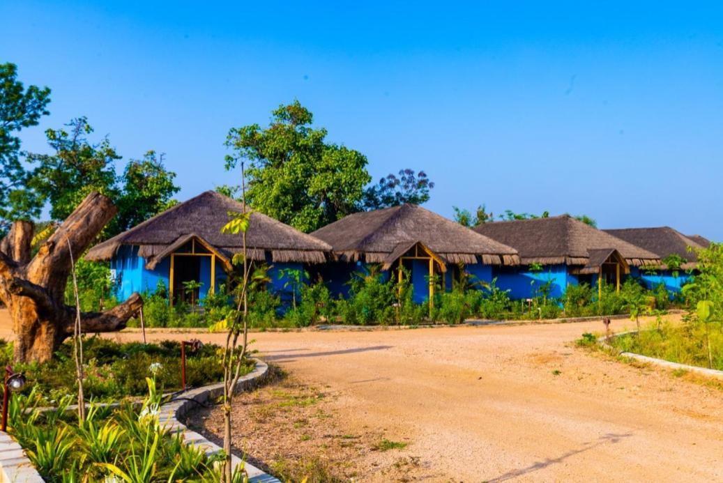 Mayur The Karma Hotel Seoni  Ngoại thất bức ảnh